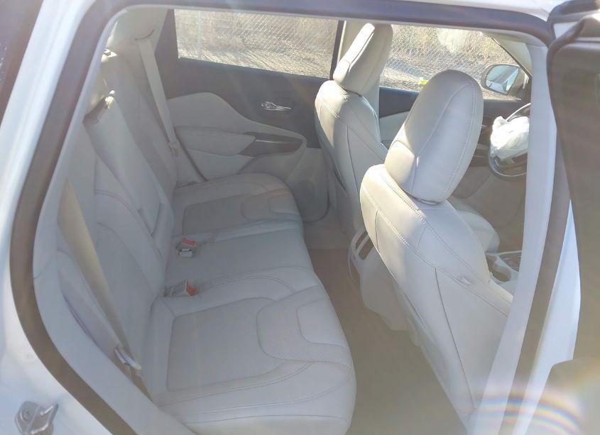 Photo 8 of 2021 Jeep Cherokee LATITUDE LUX 4X4 (VIN 1C4PJMMX1MD142351)