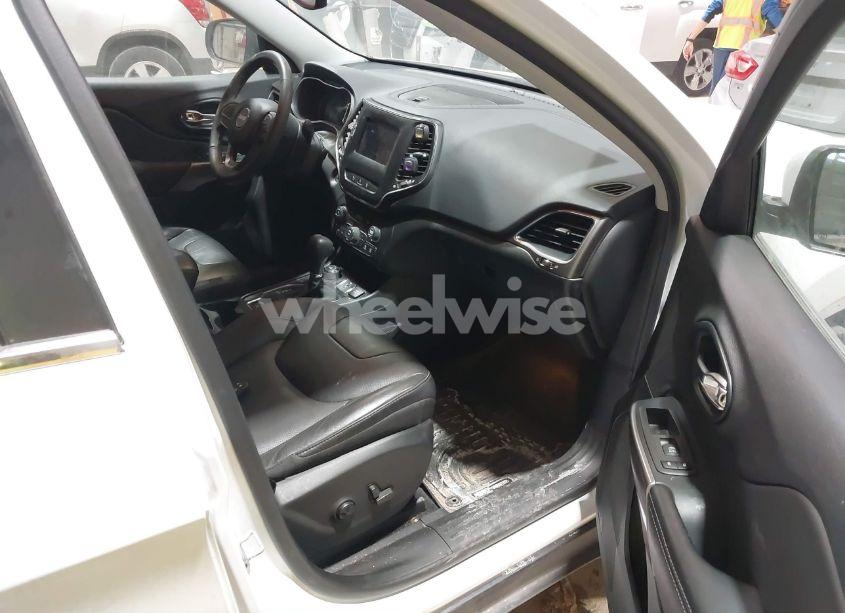 Photo 5 of 2021 Jeep Cherokee LATITUDE LUX 4X4 (VIN 1C4PJMMX1MD239016)