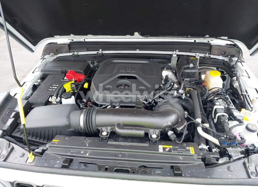 Photo 10 of 2025 Jeep Wrangler 4-DOOR SUMMIT 4X4 (VIN 1C4PJXDN0SW524002)