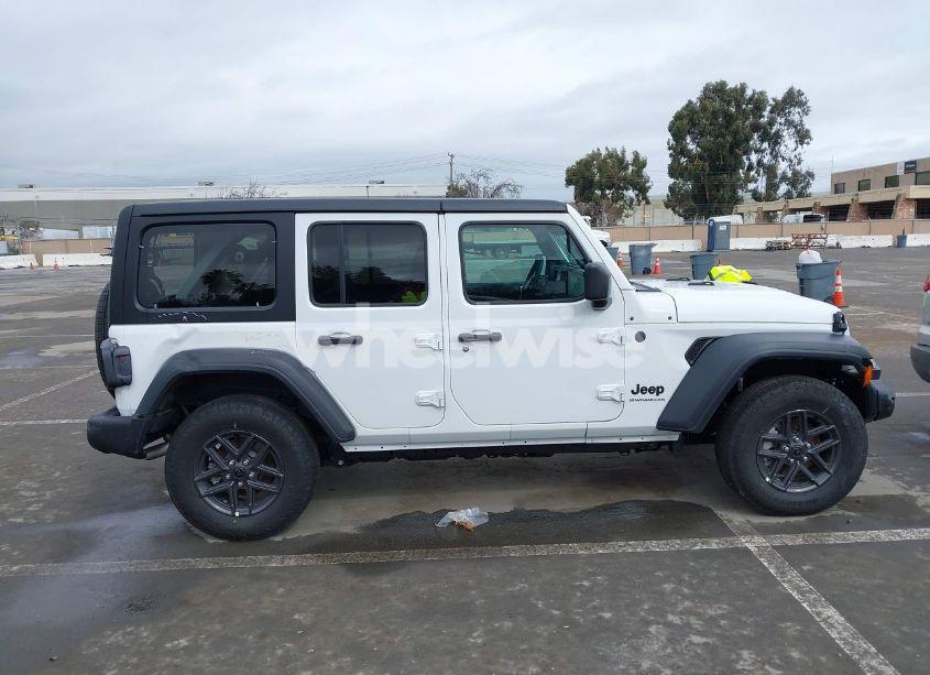 Photo 13 of 2025 Jeep Wrangler 4-DOOR SUMMIT 4X4 (VIN 1C4PJXDN0SW524002)