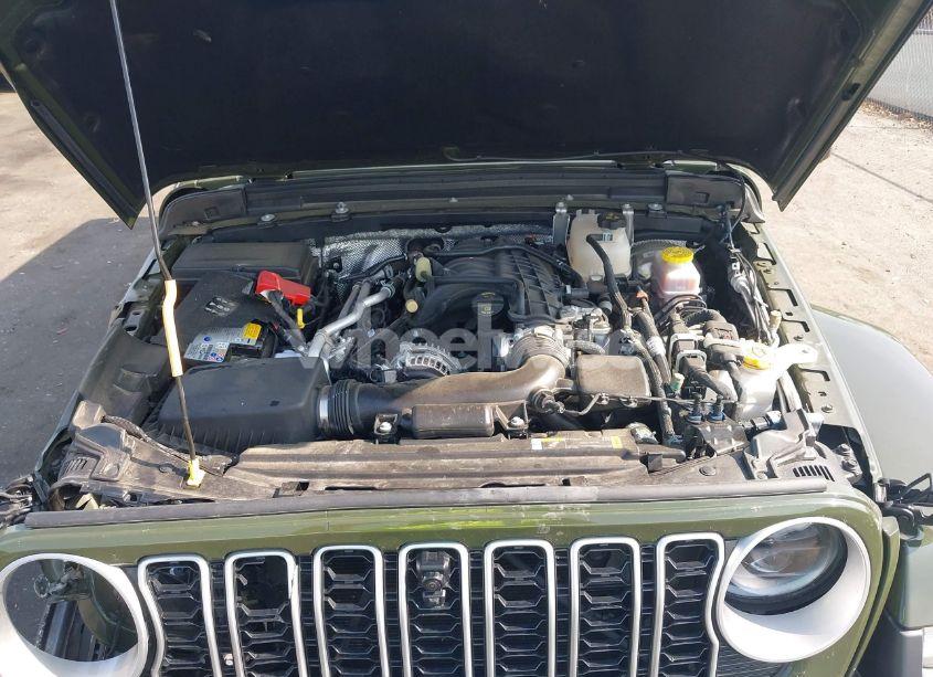 Photo 10 of 2024 Jeep Wrangler 4-DOOR SAHARA 4X4 (VIN 1C4PJXEG1RW242431)