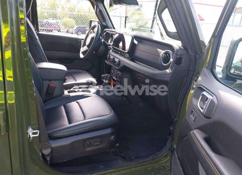 Photo 5 of 2024 Jeep Wrangler 4-DOOR SAHARA 4X4 (VIN 1C4PJXEG1RW242431)