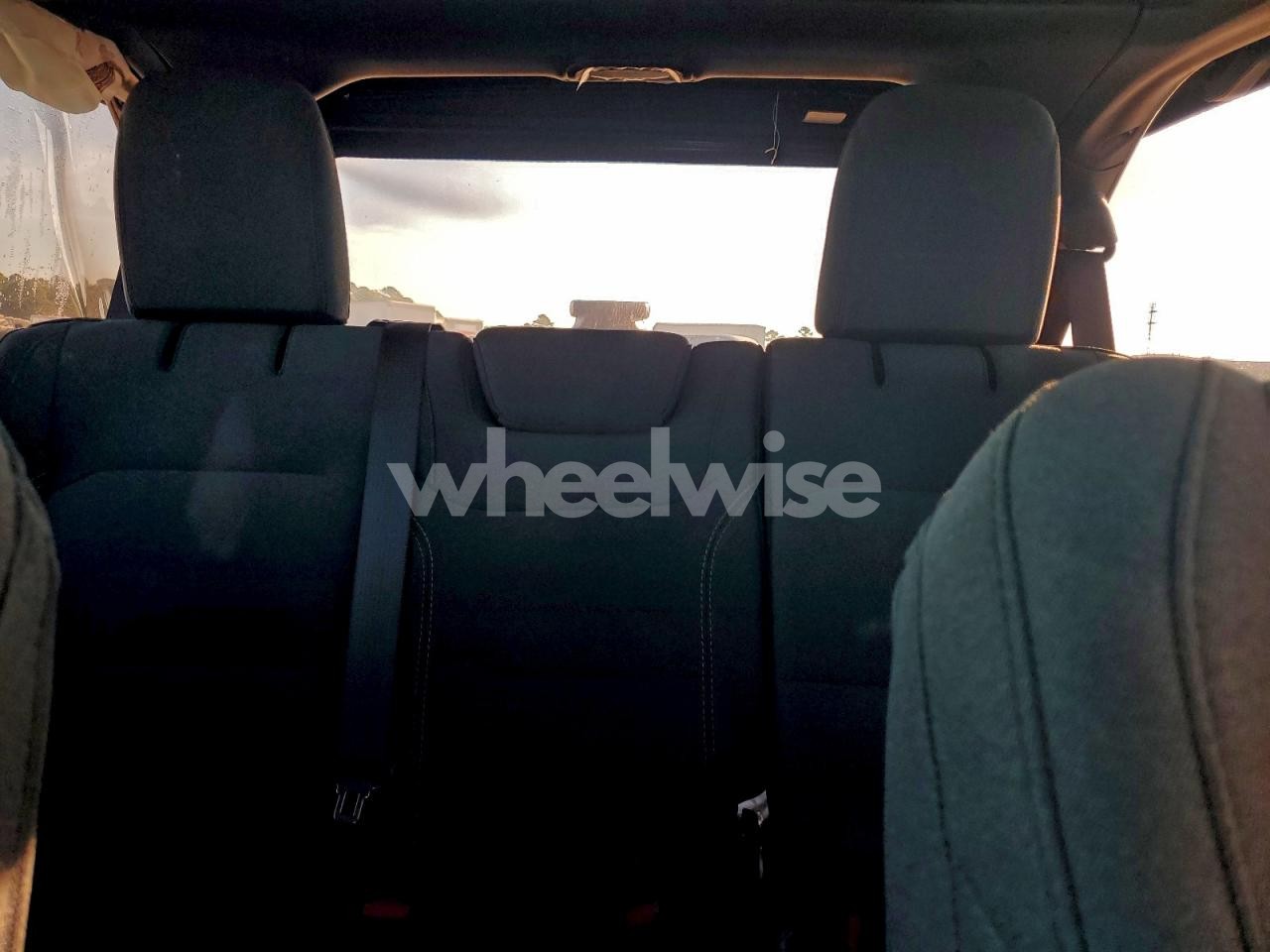 Photo 10 of 2024 JEEP WRANGLER SAHARA (VIN 1C4PJXEG6RW275036)