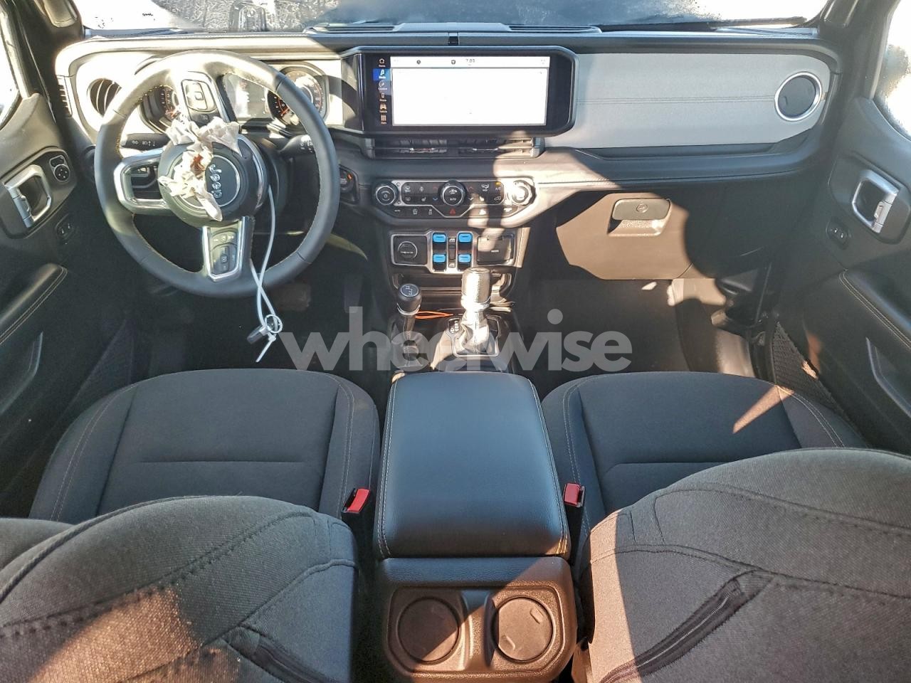 Photo 8 of 2024 JEEP WRANGLER SAHARA (VIN 1C4PJXEG6RW275036)