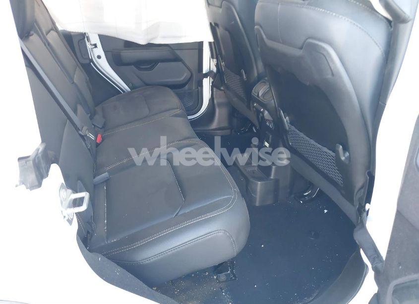 Photo 8 of 2024 Jeep Wrangler 4-DOOR SAHARA 4X4 (VIN 1C4PJXEGXRW364527)