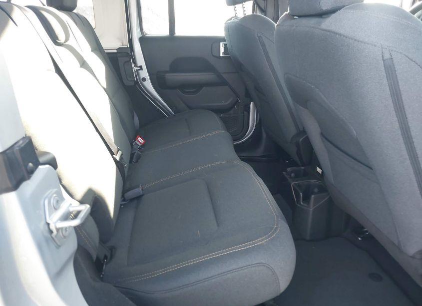 Photo 8 of 2024 Jeep Wrangler 4-DOOR SAHARA 4X4 (VIN 1C4PJXEN2RW129229)