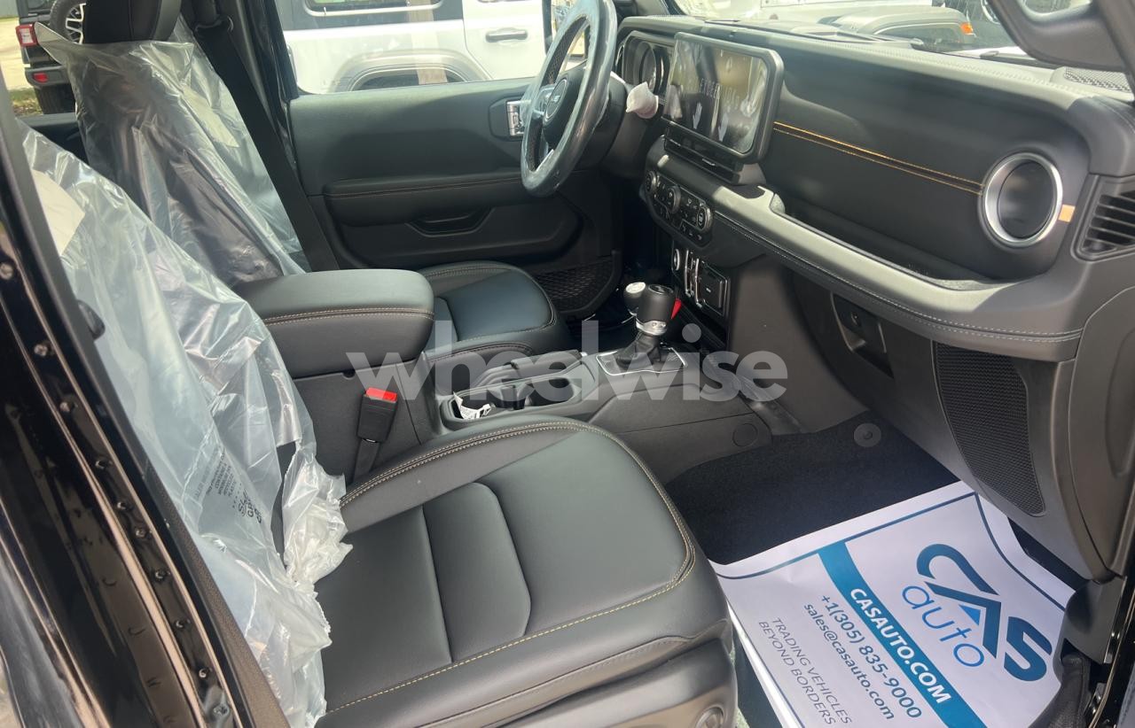 Photo 5 of 2024 JEEP WRANGLER SAHARA (VIN 1C4PJXEN2RW250259)