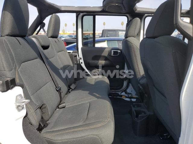 Photo 10 of 2025 JEEP WRANGLER SAHARA (VIN 1C4PJXEN3SW500663)