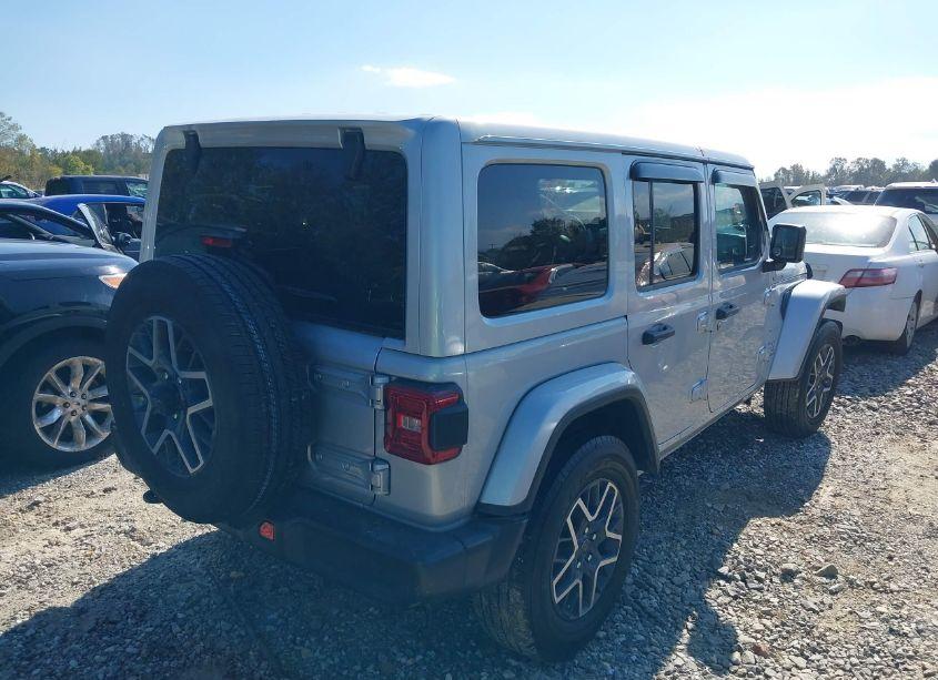 Photo 4 of 2024 Jeep Wrangler 4-DOOR SAHARA 4X4 (VIN 1C4PJXEN4RW111301)