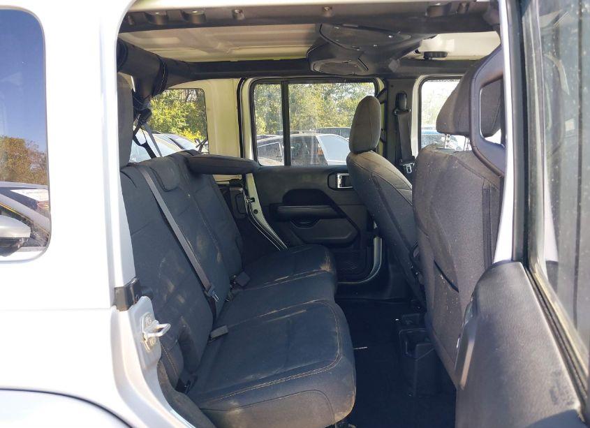 Photo 8 of 2024 Jeep Wrangler 4-DOOR SAHARA 4X4 (VIN 1C4PJXEN4RW111301)