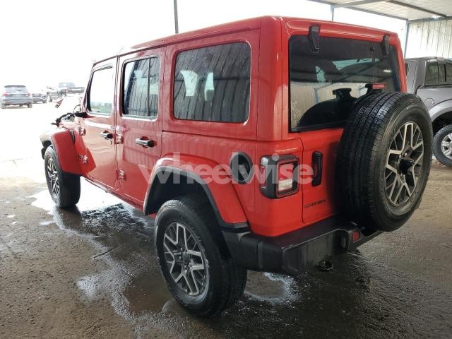 Photo 4 of 2025 JEEP WRANGLER SAHARA (VIN 1C4PJXEN4SW556319)