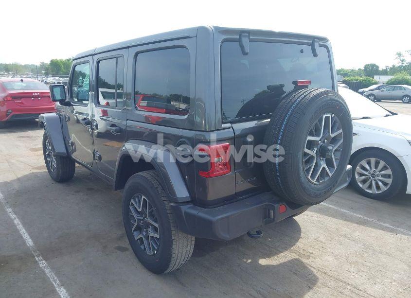 Photo 3 of 2025 Jeep Wrangler 4-DOOR SAHARA 4X4 (VIN 1C4PJXEN5SW525130)