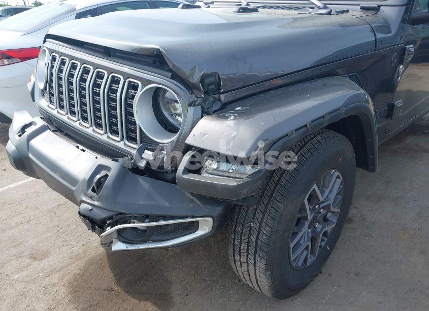 Photo 6 of 2025 Jeep Wrangler 4-DOOR SAHARA 4X4 (VIN 1C4PJXEN5SW525130)