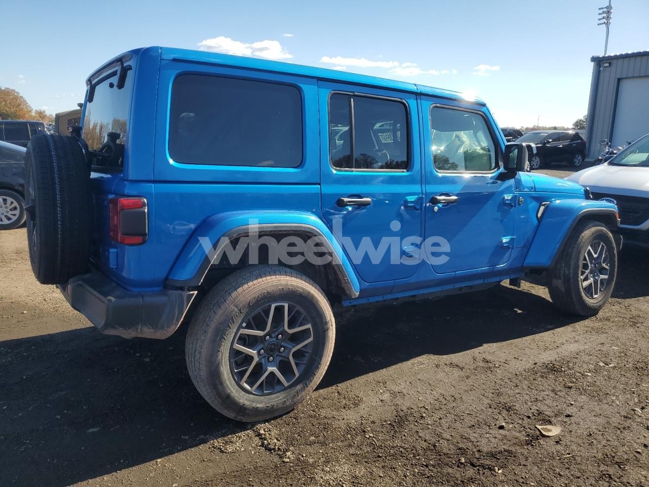 Photo 3 of 2025 JEEP WRANGLER SAHARA (VIN 1C4PJXENXSW526841)