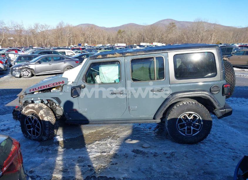 Photo 15 of 2024 Jeep Wrangler 4-DOOR RUBICON 4X4 (VIN 1C4PJXFG4RW251350)