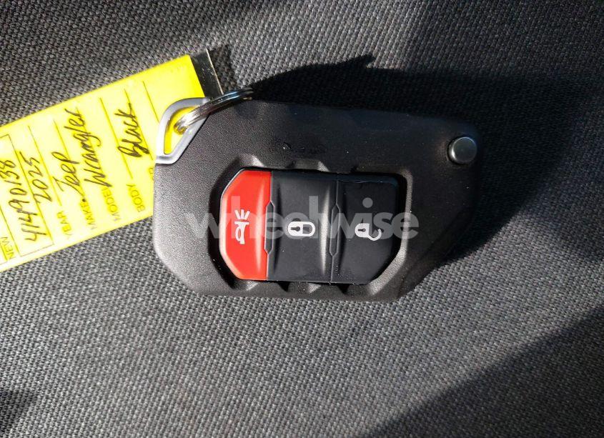 Photo 11 of 2025 Jeep Wrangler 4-DOOR RUBICON 4X4 (VIN 1C4PJXFN5SW525448)