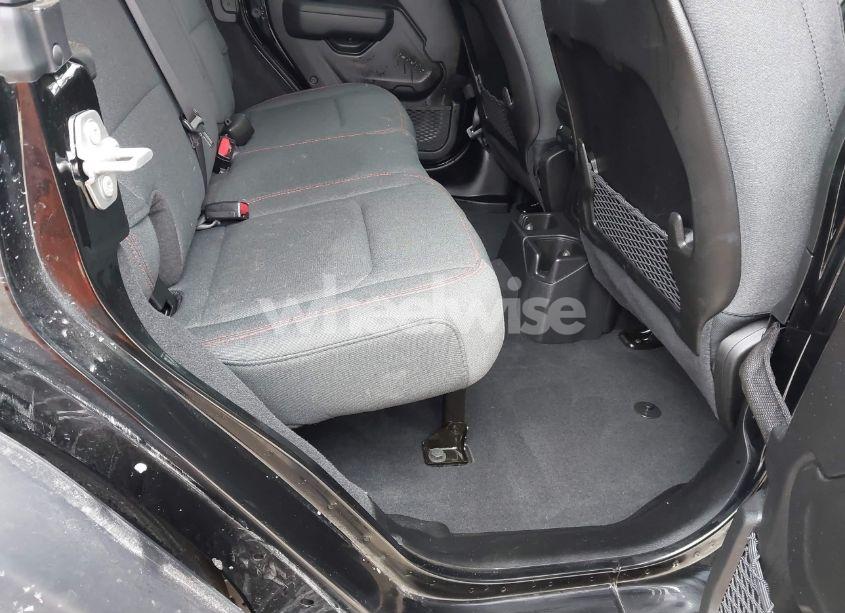 Photo 8 of 2025 Jeep Wrangler 4-DOOR RUBICON 4X4 (VIN 1C4PJXFN5SW525448)