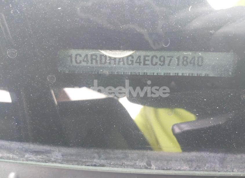 Photo 9 of 2014 Dodge Durango SXT (VIN 1C4RDHAG4EC971840)