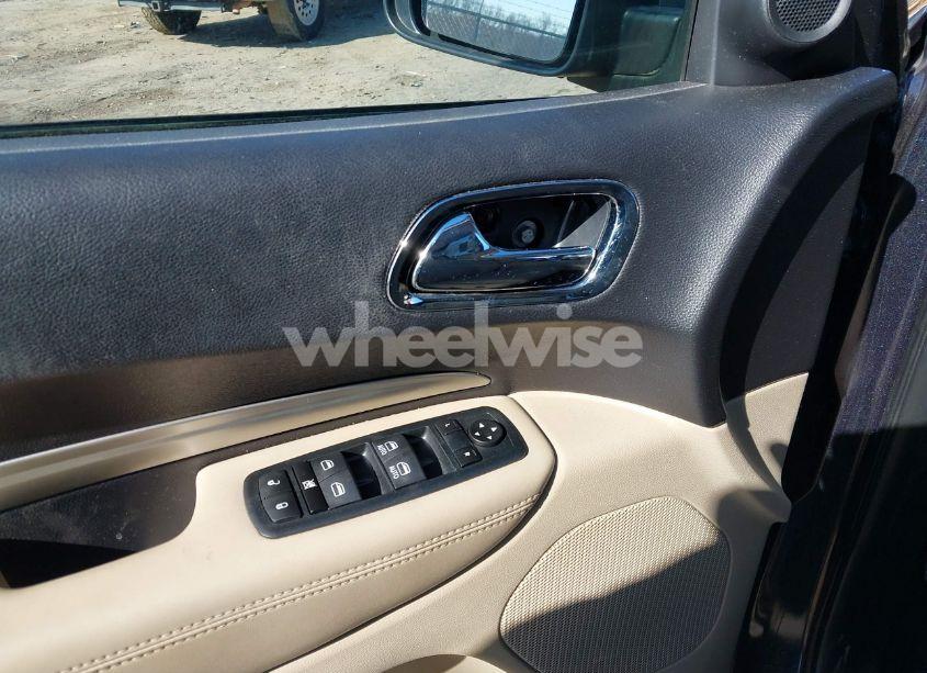 Photo 17 of 2015 Dodge Durango SXT (VIN 1C4RDHAG4FC145572)