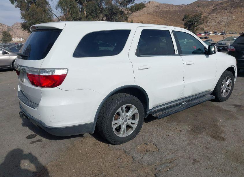 Photo 4 of 2013 Dodge Durango SXT (VIN 1C4RDHAGXDC617030)