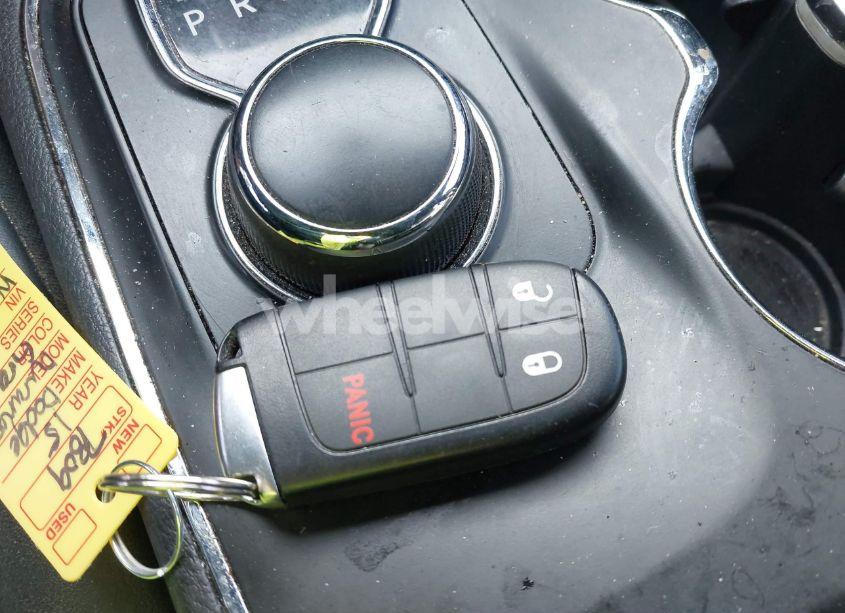 Photo 11 of 2015 Dodge Durango SXT (VIN 1C4RDHAGXFC770896)