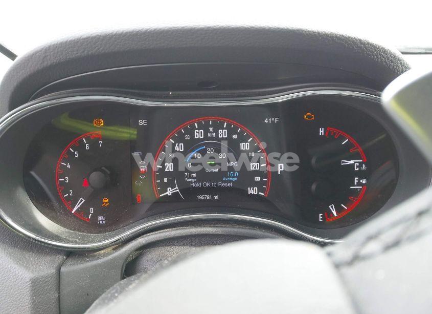 Photo 16 of 2015 Dodge Durango SXT (VIN 1C4RDJAG0FC938536)