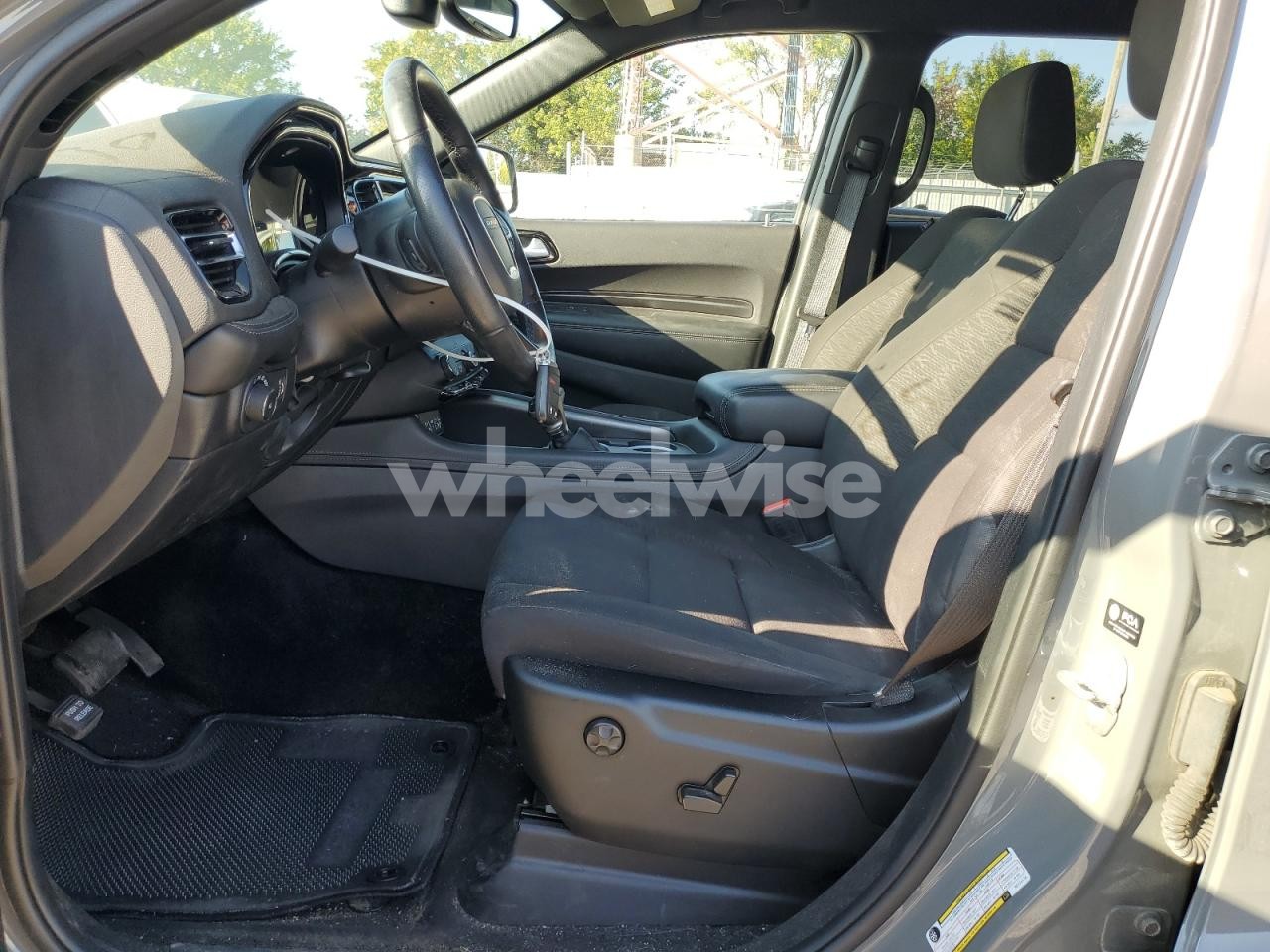 Photo 7 of 2022 DODGE DURANGO SXT (VIN 1C4RDJAG0NC174119)
