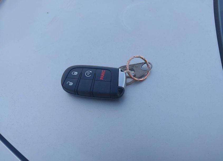 Photo 11 of 2015 Dodge Durango SXT (VIN 1C4RDJAG1FC128381)