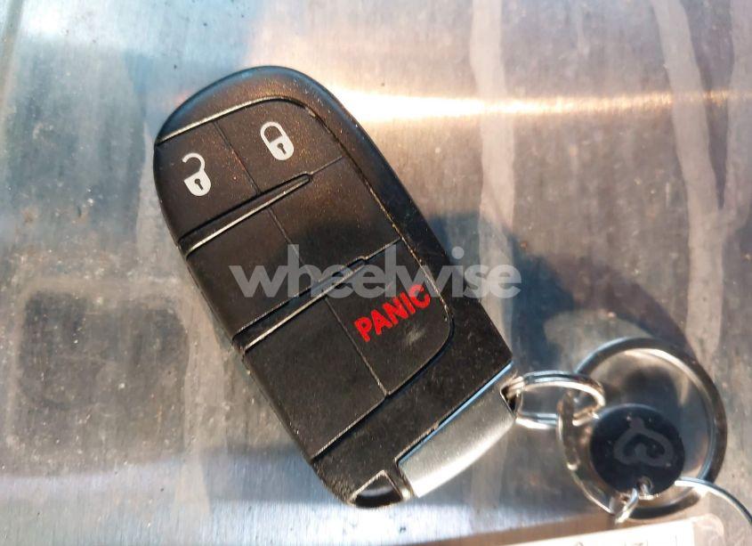 Photo 11 of 2015 Dodge Durango SXT (VIN 1C4RDJAG1FC789828)