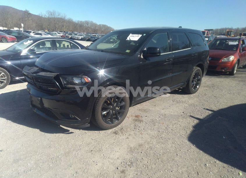 Photo 2 of 2018 Dodge Durango SXT AWD (VIN 1C4RDJAG1JC329772)
