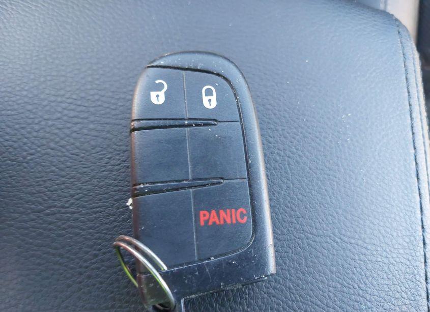 Photo 11 of 2015 Dodge Durango SXT (VIN 1C4RDJAG2FC703068)