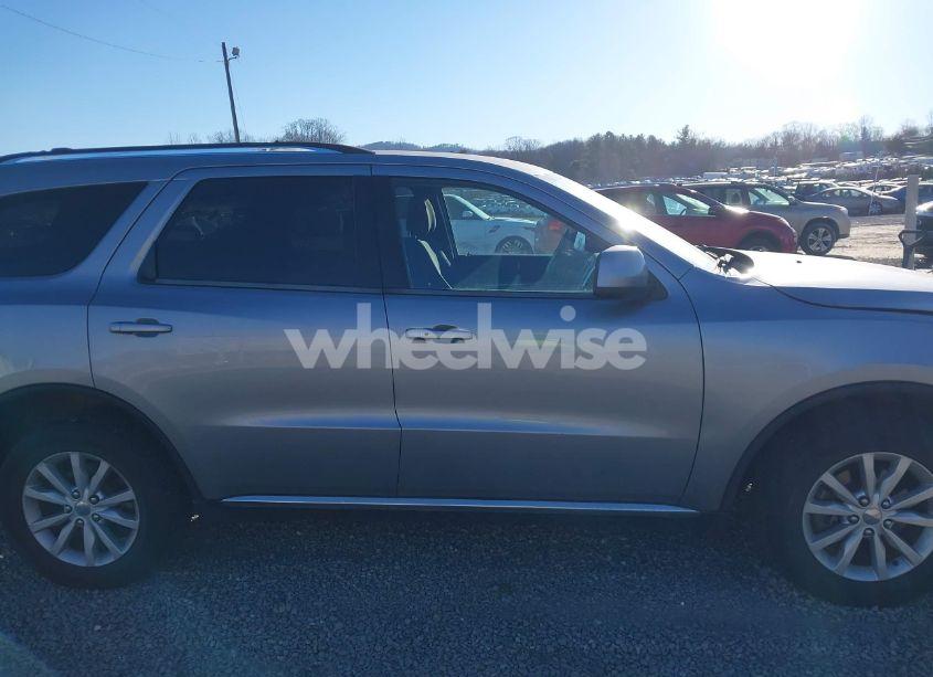 Photo 13 of 2015 Dodge Durango SXT (VIN 1C4RDJAG2FC843542)