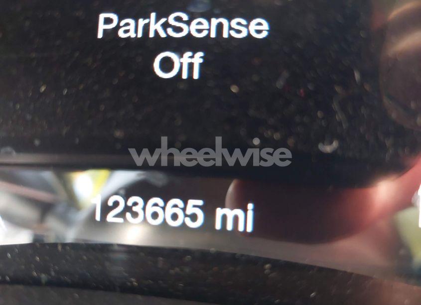 Photo 16 of 2017 Dodge Durango SXT AWD (VIN 1C4RDJAG2HC806882)