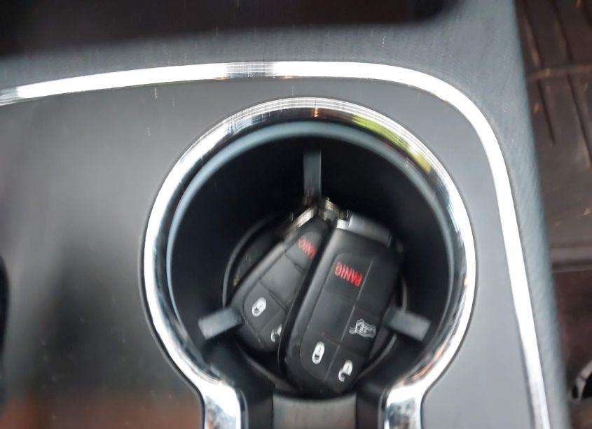 Photo 11 of 2018 Dodge Durango SXT AWD (VIN 1C4RDJAG2JC330848)