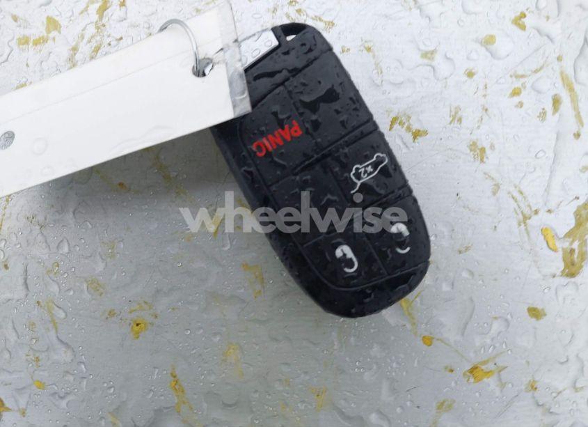 Photo 11 of 2019 Dodge Durango SXT AWD (VIN 1C4RDJAG2KC753818)