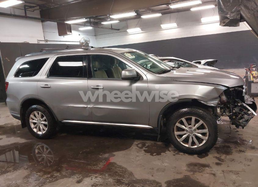 Photo 13 of 2015 Dodge Durango SXT (VIN 1C4RDJAG3FC703077)