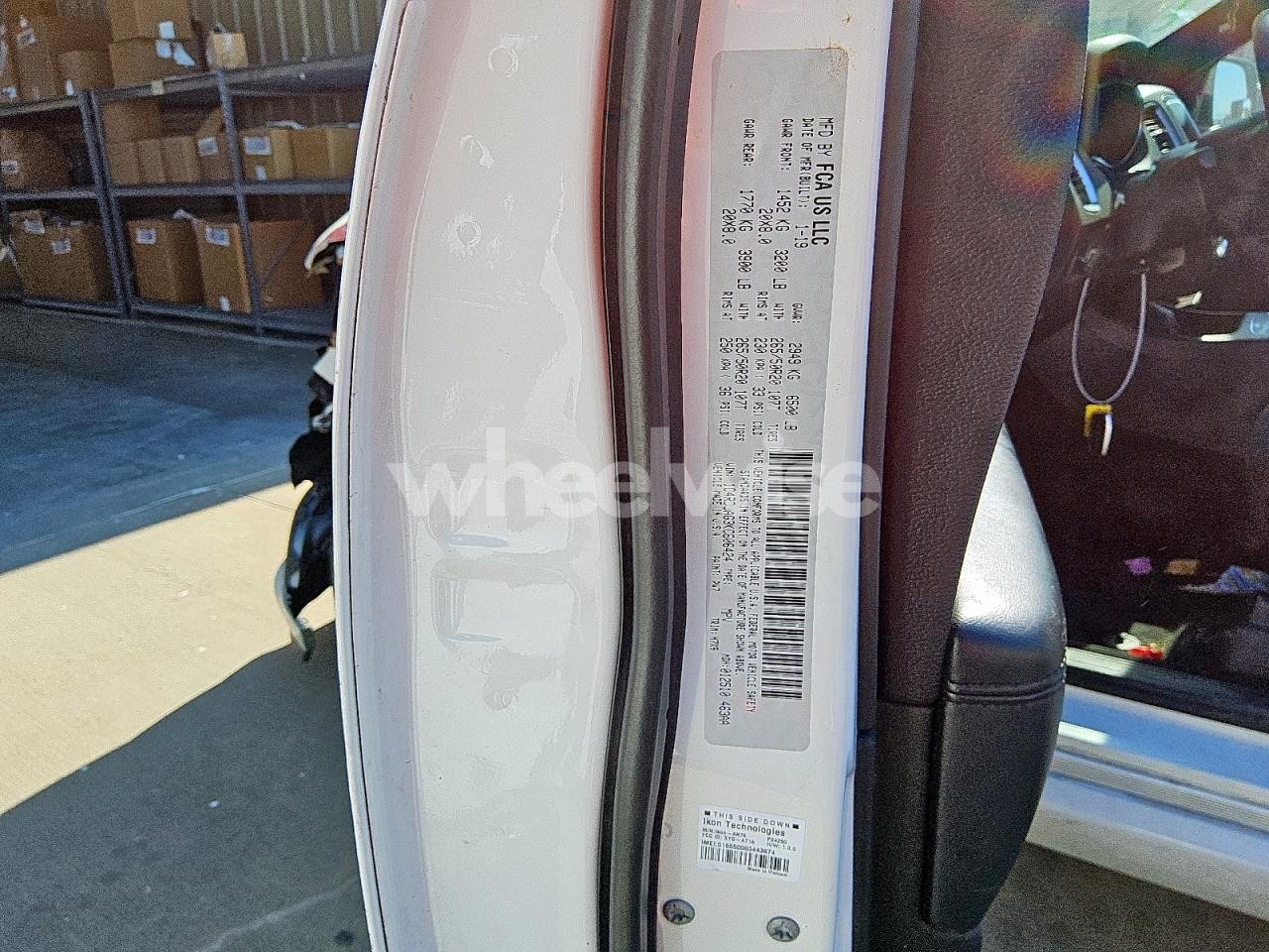 Photo 13 of 2019 DODGE DURANGO SXT (VIN 1C4RDJAG3KC606424)