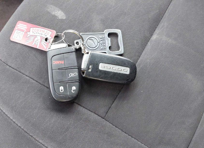 Photo 11 of 2018 Dodge Durango SXT AWD (VIN 1C4RDJAG4JC101071)