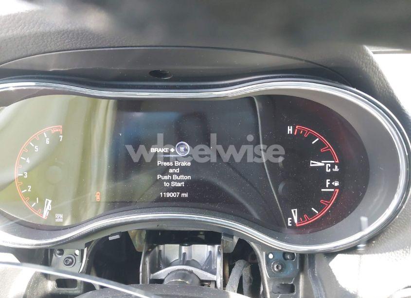 Photo 7 of 2018 Dodge Durango SXT AWD (VIN 1C4RDJAG4JC317549)