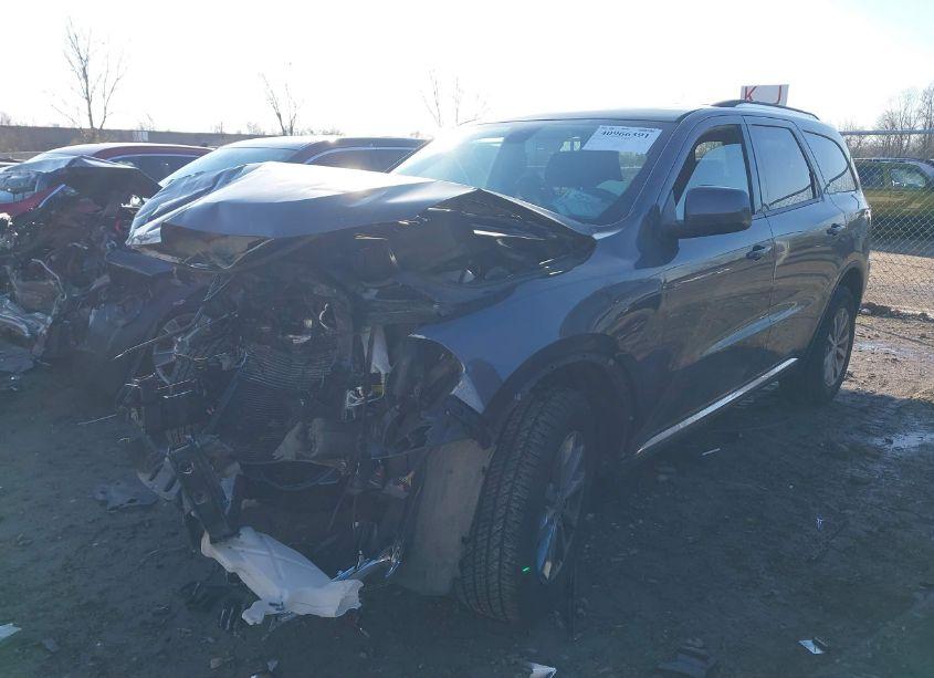 Photo 2 of 2018 Dodge Durango SXT AWD (VIN 1C4RDJAG4JC372325)