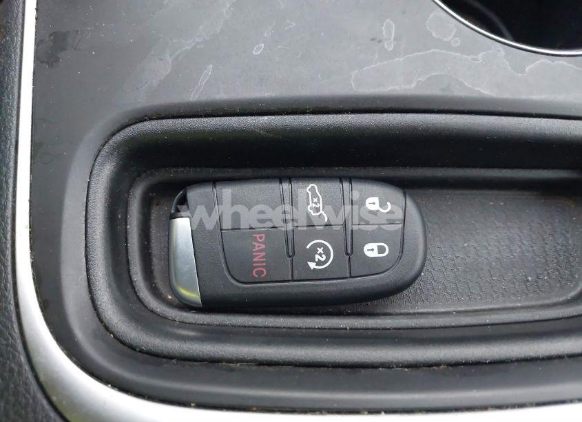 Photo 11 of 2020 Dodge Durango SXT AWD (VIN 1C4RDJAG5LC215129)