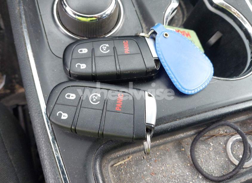 Photo 11 of 2015 Dodge Durango SXT (VIN 1C4RDJAG6FC938587)