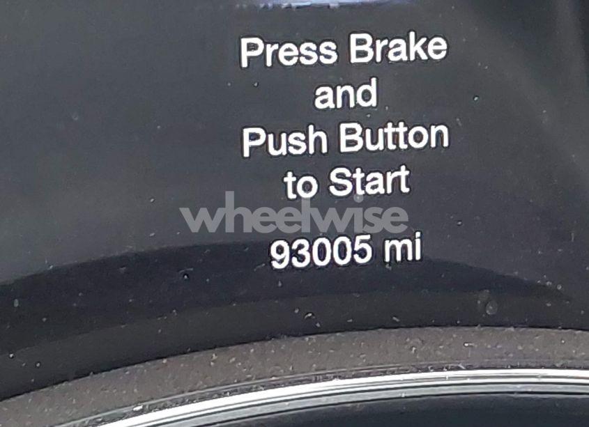 Photo 15 of 2018 Dodge Durango SXT AWD (VIN 1C4RDJAG7JC324334)