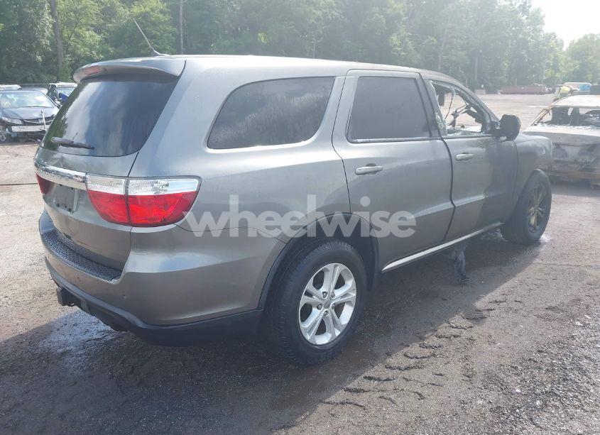 Photo 4 of 2013 Dodge Durango SXT (VIN 1C4RDJAGXDC527657)