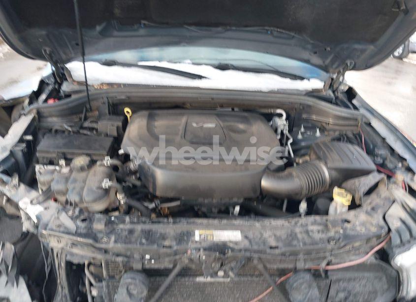 Photo 10 of 2018 Dodge Durango SXT AWD (VIN 1C4RDJAGXJC276389)