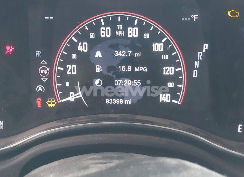 Photo 16 of 2018 Dodge Durango SXT AWD (VIN 1C4RDJAGXJC276389)