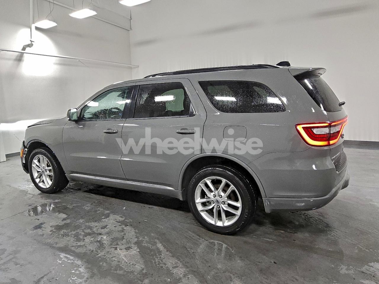 Photo 2 of 2024 DODGE DURANGO GT (VIN 1C4RDJDG2RC204884)