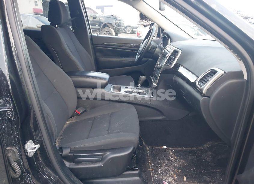 Photo 5 of 2012 Jeep Grand CHEROKEE LAREDO (VIN 1C4RJEAG0CC136807)