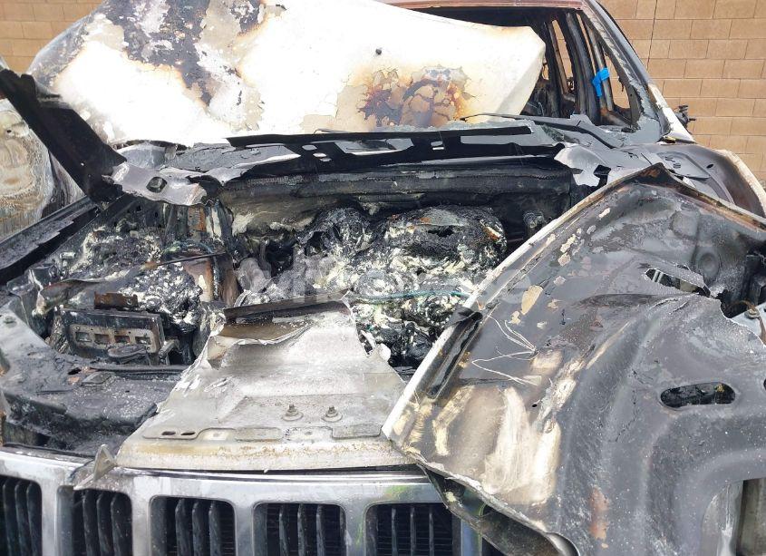 Photo 10 of 2012 Jeep Grand CHEROKEE LAREDO (VIN 1C4RJEAG0CC177213)