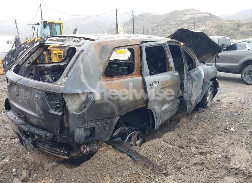 Photo 4 of 2012 Jeep Grand CHEROKEE LAREDO (VIN 1C4RJEAG0CC177213)